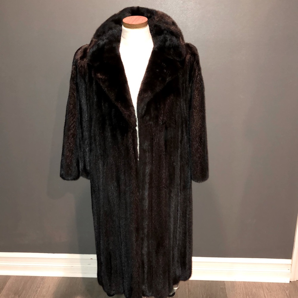 Shulman Philadelphia Furs Mink coat size M